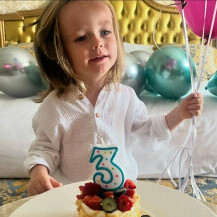 Bloom Tatarinov slavi treći rođendan u Dubaiju - 2