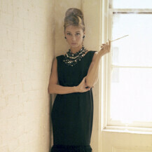 Audrey Hepburn u maloj crnoj haljini iz filma 'Doručak kod Tiffanyja'