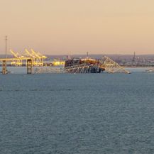 Srušio se most u Baltimoreu - 1