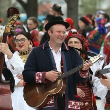 Tamburaš u šokačkoj jakni