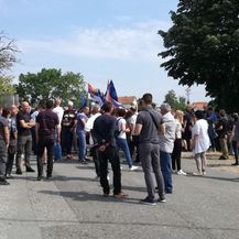Srbijanskim radikalima i Šešelju policija blokirala prolaz do sela Hrtkovci (Foto: Anita Martinović)