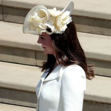 Catherine Middleton s princezom Charlotte i princom Georgeom na vjenčanju Meghan Markle i princa Harryja - 5