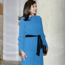 Kraljica Letizia u kombinezon-haljini brenda Zara po 149 kuna