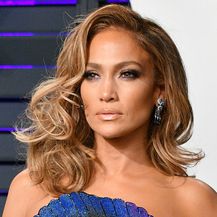 Jennifer Lopez ima mednu nijansu kose