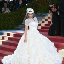 Kylie Jenner u vjenčanici brenda Off-White na Met Gali