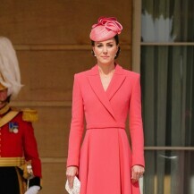 Ružičasta kombinacija Catherine Middleton - 2