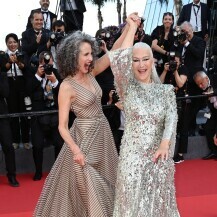 Helen Mirren i Andie MacDowell u Cannesu 2022. godine - 3