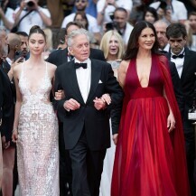 Catherine Zeta-Jones u haljini Elieja Saaba na Cannesu 2023. - 4
