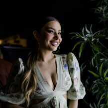 Jelena Perić u cvjetnoj haljini s Asosa