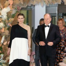 Princeza Charlene u haljini modne kuće Valentino