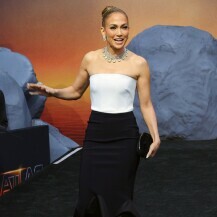Jennifer Lopez na premijeri filma Atlas