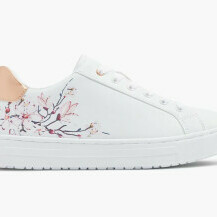 Graceland (Deichmann), 24,99 eura