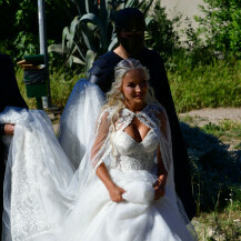 Mladenka Sophie na ceremoniju vjenčanja stigla je bosa