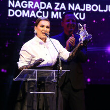Nina Badrić na dodjeli nagrada Naxi zvezde 2025. u Beogradu - 1