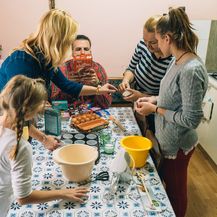 Priprema muffina u obitelji Škvorc (Foto: Sandro Sklepić)