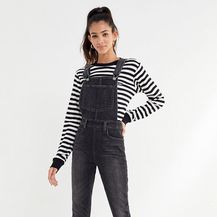 Urban Outfitters, Levi's, 845 kn