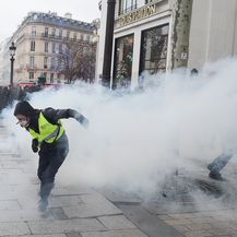 Neredi u Parizu (Foto: Lucas BARIOULET / AFP)