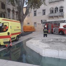 Muškarac u Zadru prijeti da će se baciti sa zgrade (Foto: Zadarski.hr) - 3