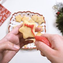 Božićne kolačiće možete dekorirati po želji