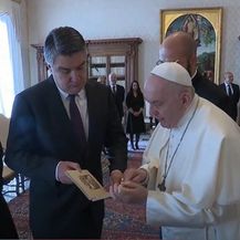 Zoran Milanović sastao se s papom Franjom - 2