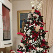 Predivno okićeno božićno drvce Anamarije Malenice iz Solina - 4