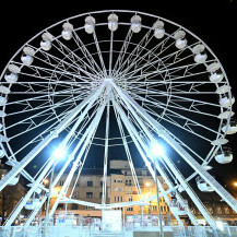 Lunapark i Panoramski kotač otvoreni su u sklopu Adventa u Zagrebu na Trgu dr. Franje Tuđmana - 8