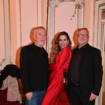 Ana Gruica Uglešić u Zarinoj crvenoj haljini i sandalama Stevea Madden