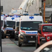 Spašavanje zarobljenih pod srušenom nadstrešnicom u Novom Sadu - 3