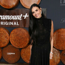 Demi Moore na premijeri serije 'Landman' u Los Angelesu - 3