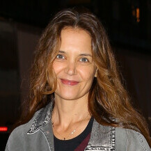 Katie Holmes u tajicama s trakom za stopalo i cipelama s petom - 6