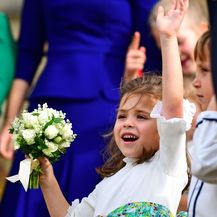 Theodora Williams, kći Robbieja Williamsa bila je djeveruša na vjenčanju princeze Eugenie - 9