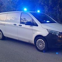Opljačkani kombi zaštitarske tvrtke (Foto: PU osječko-baranjska)