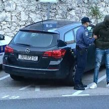 Privođenje oca i sina osumnjičenih za pljačku u Zračnoj luci u Dubrovniku (Foto: Dnevnik.hr) - 2