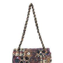Blake Lively nosi Chanelovu torbicu iz jesenske kolekcije 2011. godine