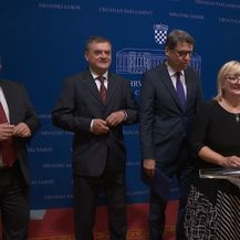 Gomilaju se dugovi, čekaju se mjere (Foto: Dnevnik.hr) - 2