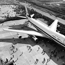 Prvo pokazivanje Boeinga 747 Jumbo Jet u tvornici Everett pored Seattlea 1968. godine (Foto: Arhiva/AFP)