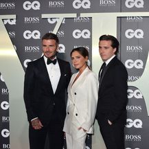 David, Victoria i Brooklyn Beckham na dodjeli nagrada
