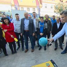 Premijer na kuglanju (Foto: Dnevnik.hr)