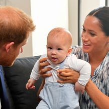 Beba Archie nosi tregerice iz H&M od 75 kuna - 2