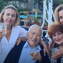 In Magazin: Ecija Ojdanić u predstavi - 4