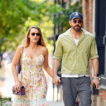 Blake Lively prošetala je sa suprugom njujorškim ulicama u lepršavoj ljetnoj kombinaciji