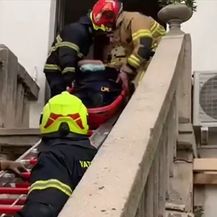 Urušavanje stubišta zgrade na Rabu - 5