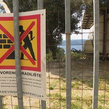 Rušenje ilegalno sagrađenih objekata - 1