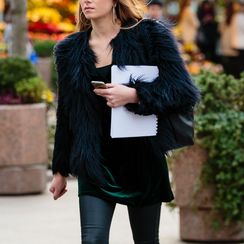 Street style plavuše iz Zagreba u 'mokrim' tajicama - 3