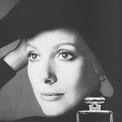 Catherine Deneuve u reklami za Chanel 5