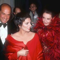 Odcar De la Renta, Lina Minelli i Audrey Hepburn 19881. godine