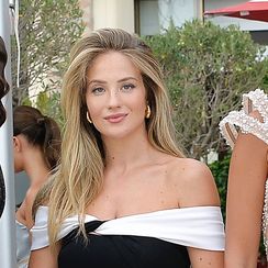 Izabel Kovačić u haljini Rolanda Moureta