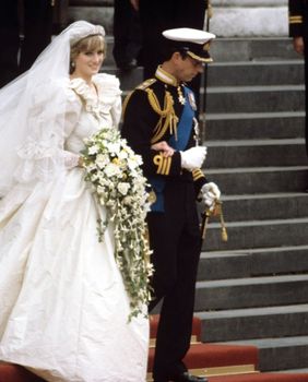 Princeza Diana i tada princ Charles na vjenčanju