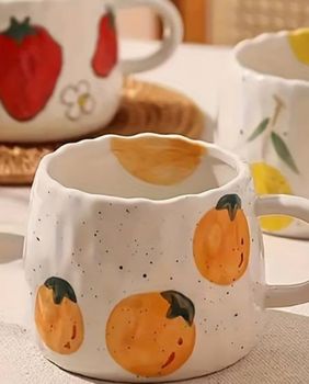 Šalice s motivima voća