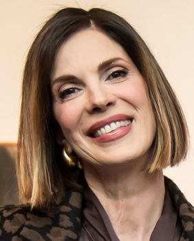 Bojana Gregorić Vejzović na otvaranju izložbe Pozicija Fadila Vejzovića u Zagrebu - 3